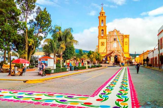 Trabajo de actuales gobiernos estatal y municipal potenció a Huamantla como Pueblo Mágico: Secture